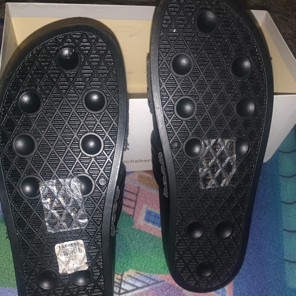 Express slides. - Picture 2 of 4